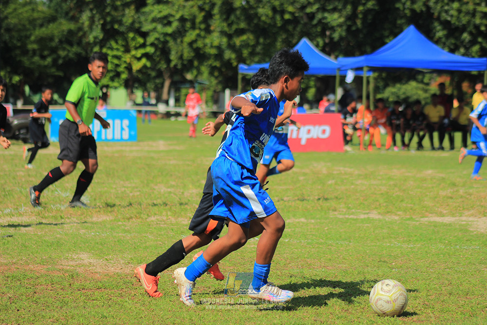 ijl big16 u12 261025 wins soccer school vs jips soccer school