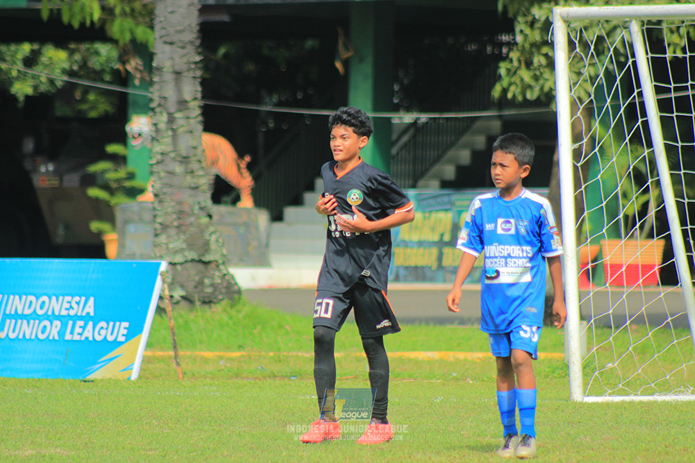 ijl big16 u12 261025 wins soccer school vs jips soccer school