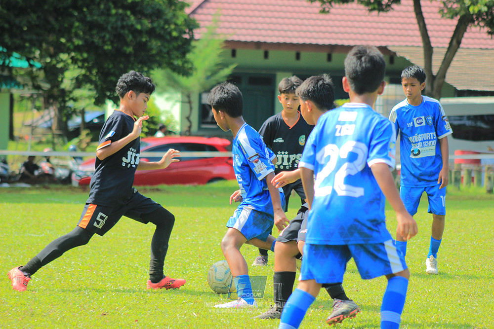 ijl big16 u12 261025 wins soccer school vs jips soccer school