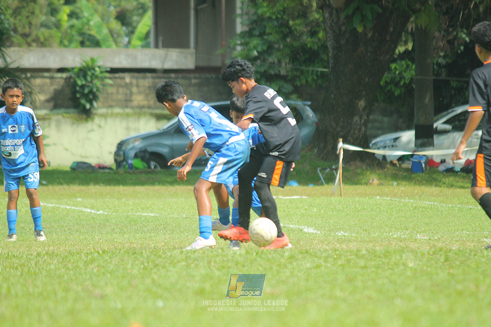 ijl big16 u12 261025 wins soccer school vs jips soccer school