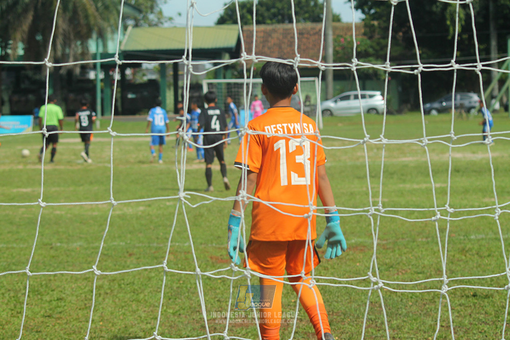ijl big16 u12 261025 wins soccer school vs jips soccer school
