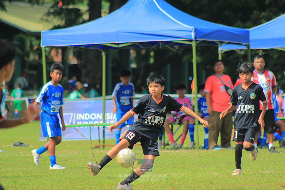 ijl big16 u12 261025 wins soccer school vs jips soccer school