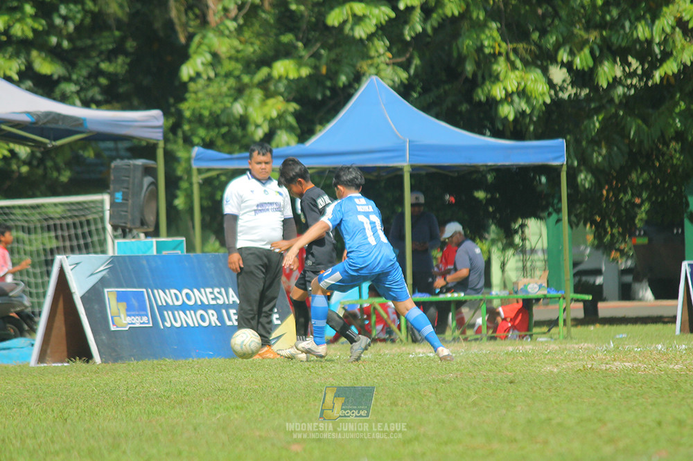 ijl big16 u12 261025 wins soccer school vs jips soccer school