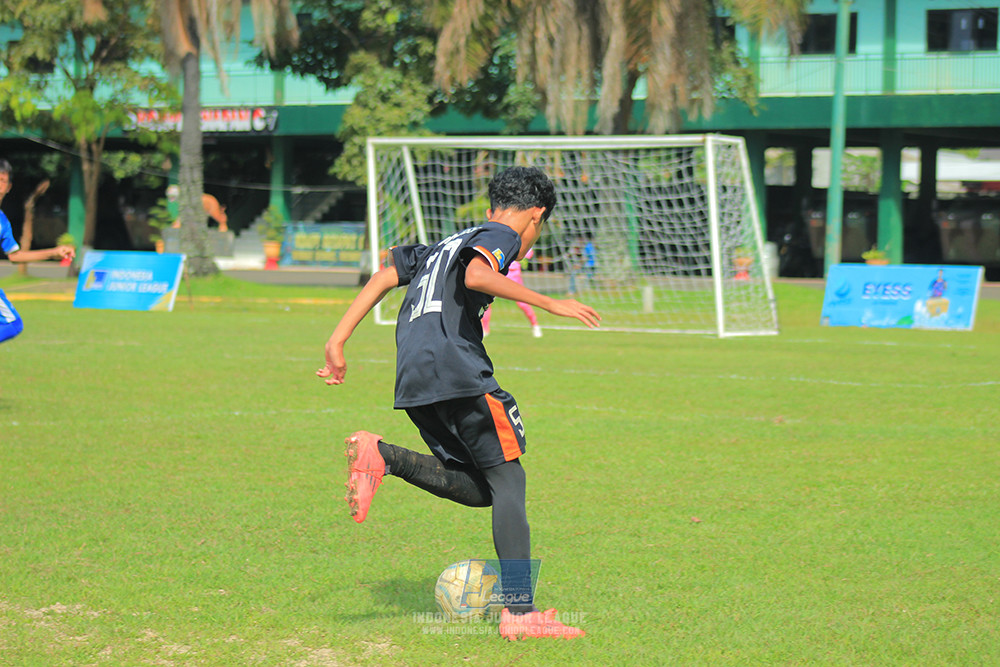 ijl big16 u12 261025 wins soccer school vs jips soccer school