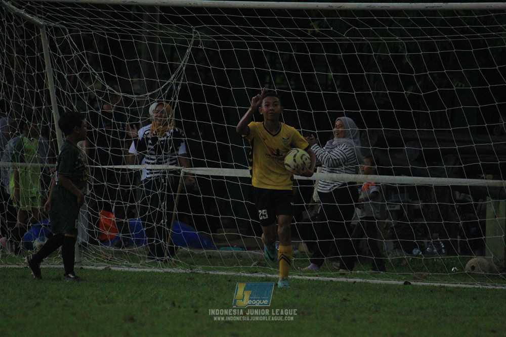 ijl big16 u12 261025 wiradhika soccer vs newland fa