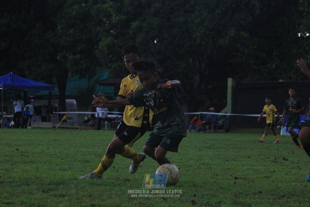 ijl big16 u12 261025 wiradhika soccer vs newland fa