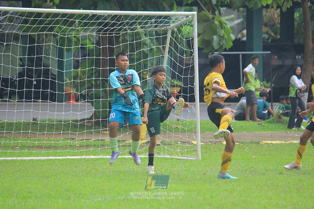 ijl big16 u12 261025 wiradhika soccer vs newland fa