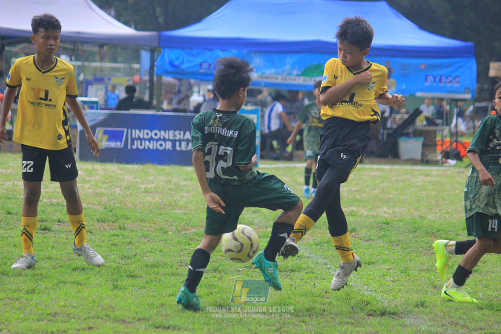 ijl big16 u12 261025 wiradhika soccer vs newland fa