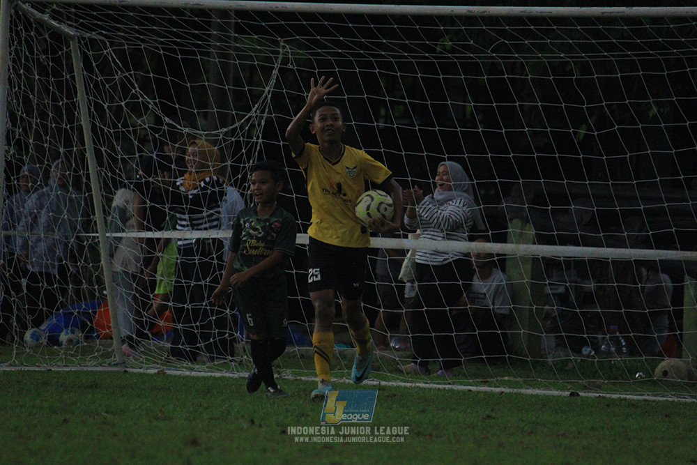 ijl big16 u12 261025 wiradhika soccer vs newland fa