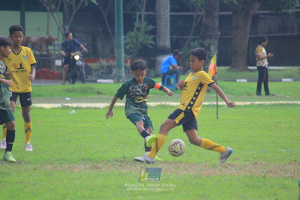 ijl big16 u12 261025 wiradhika soccer vs newland fa