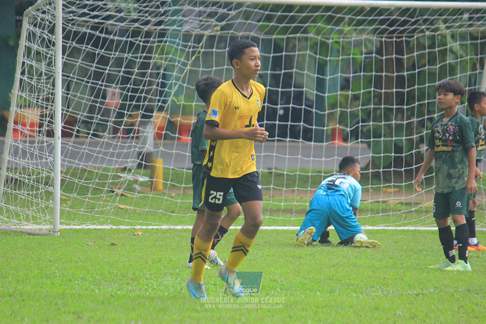ijl big16 u12 261025 wiradhika soccer vs newland fa