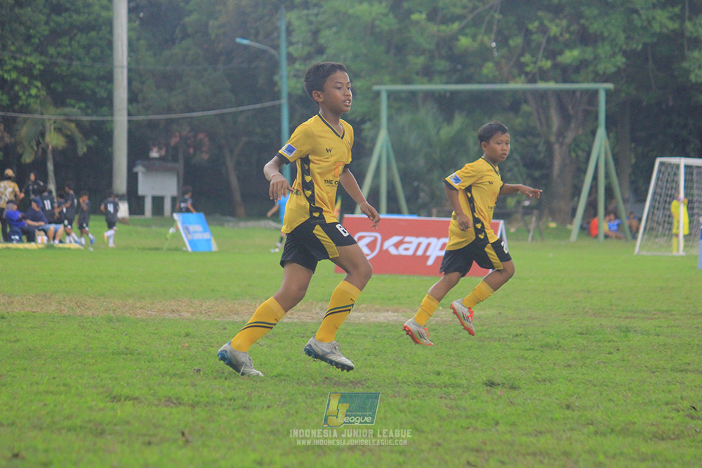 ijl big16 u12 261025 wiradhika soccer vs newland fa