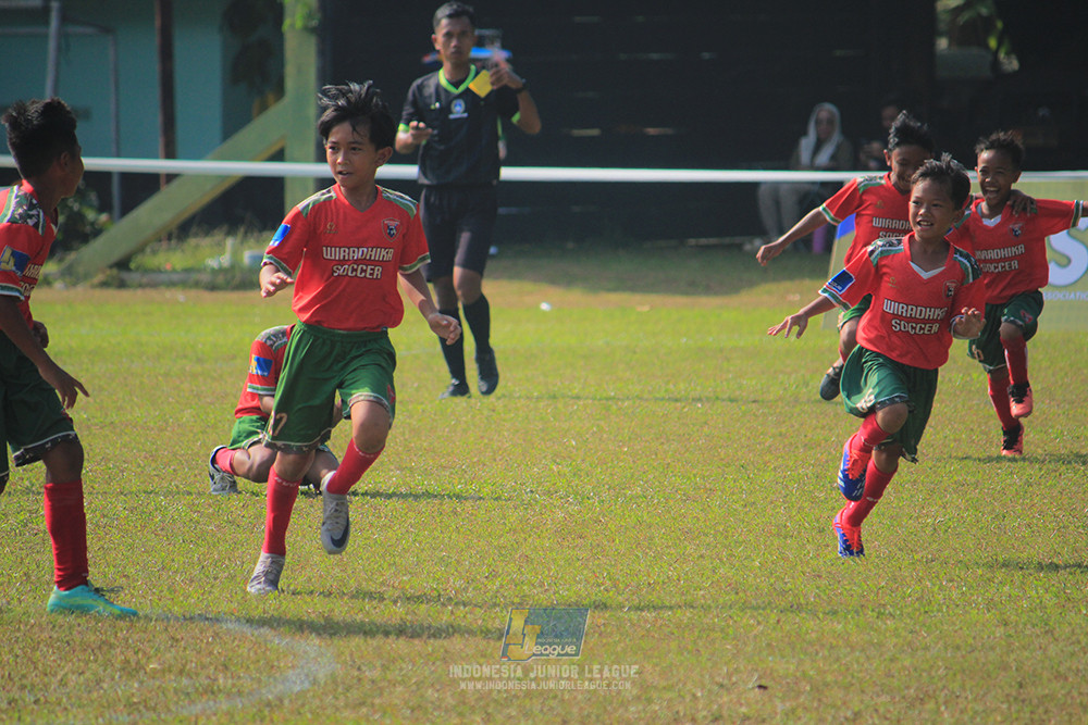 ijl u10 030825 wiradhika soccer vs maesa pararaider white