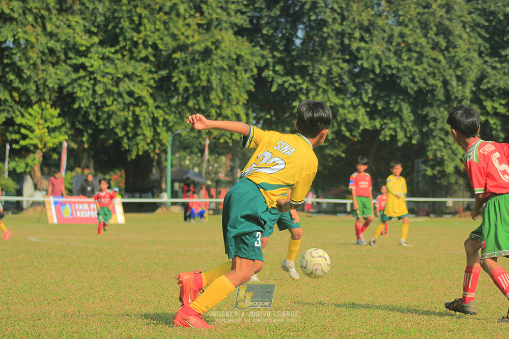 ijl u10 030825 wiradhika soccer vs maesa pararaider white
