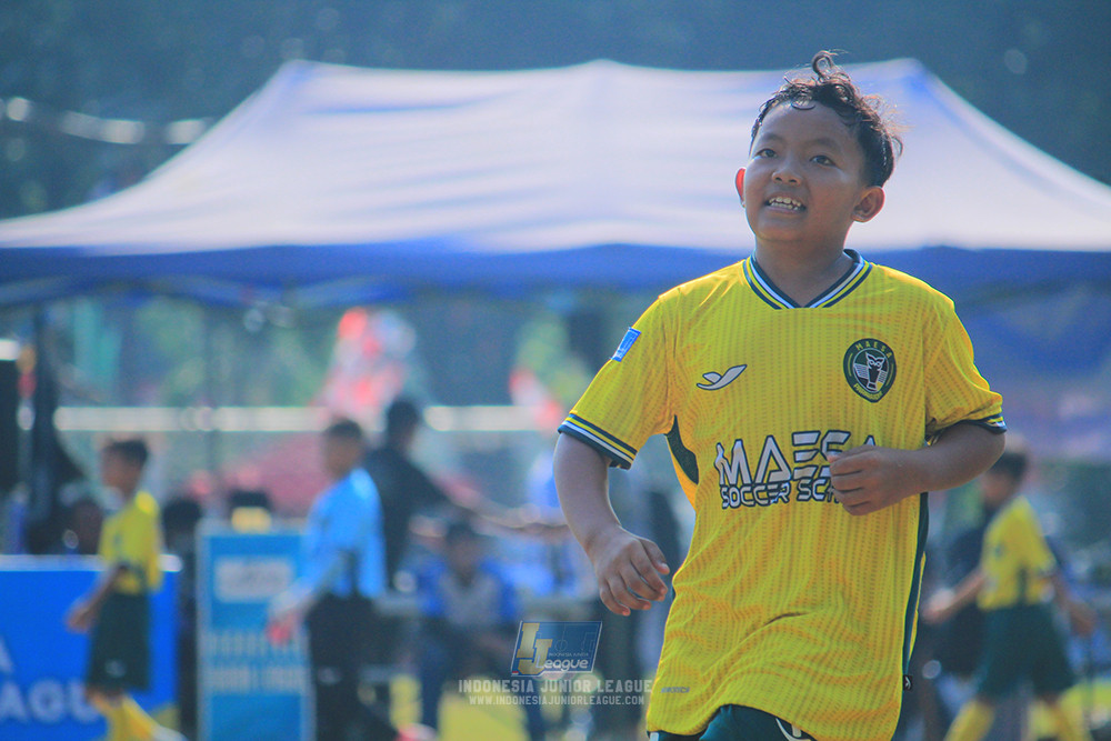 ijl u10 030825 wiradhika soccer vs maesa pararaider white