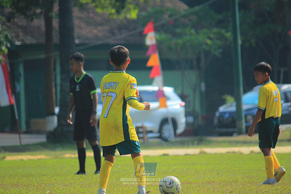 ijl u10 030825 wiradhika soccer vs maesa pararaider white