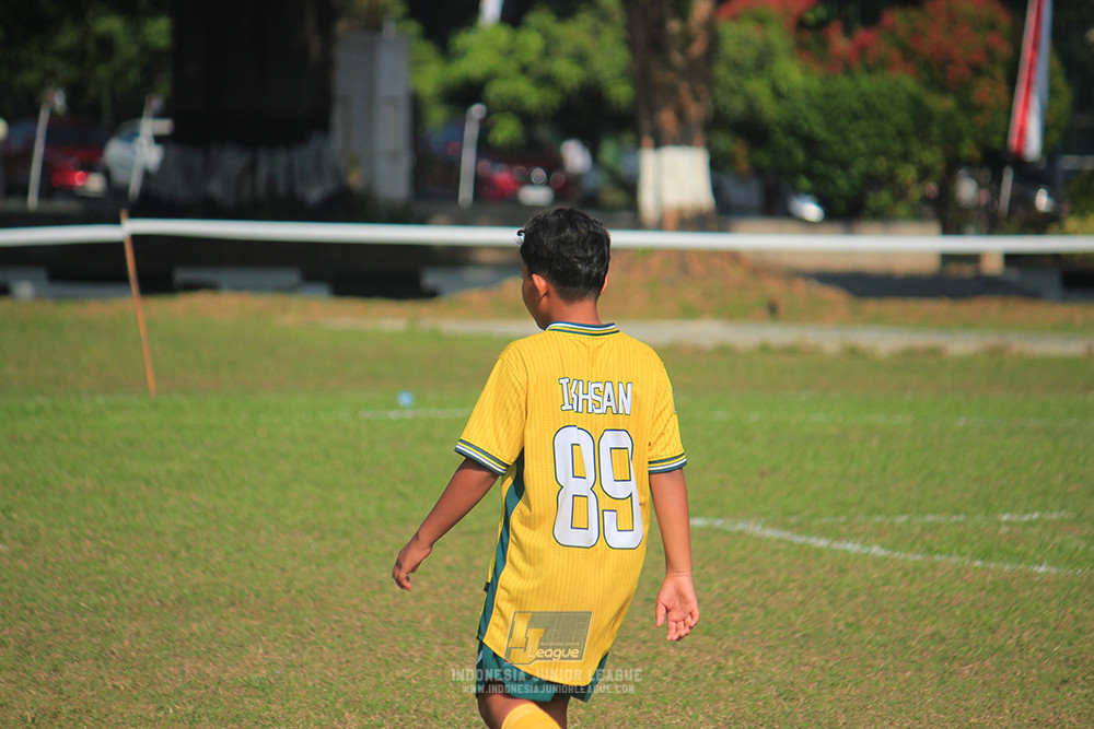 ijl u10 030825 wiradhika soccer vs maesa pararaider white
