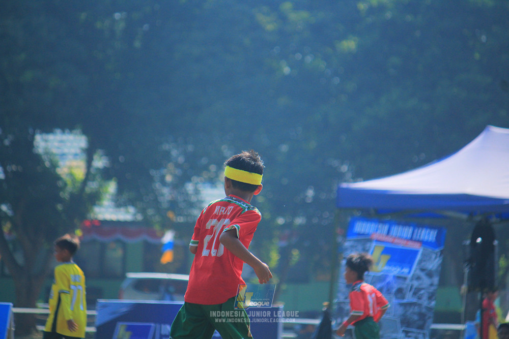 ijl u10 030825 wiradhika soccer vs maesa pararaider white