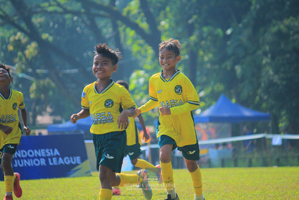 ijl u10 030825 wiradhika soccer vs maesa pararaider white