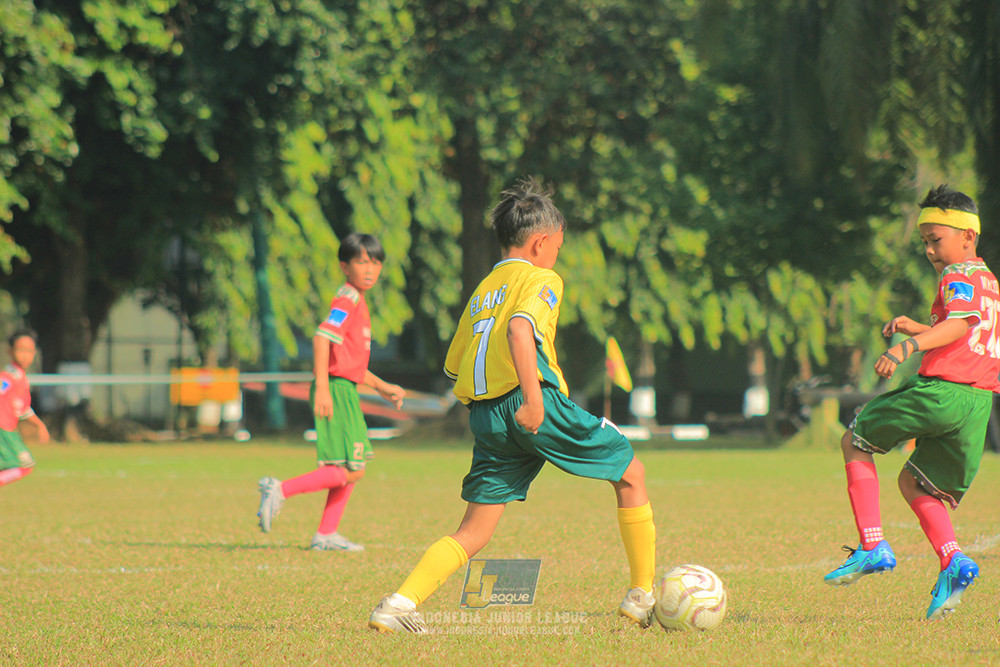 ijl u10 030825 wiradhika soccer vs maesa pararaider white