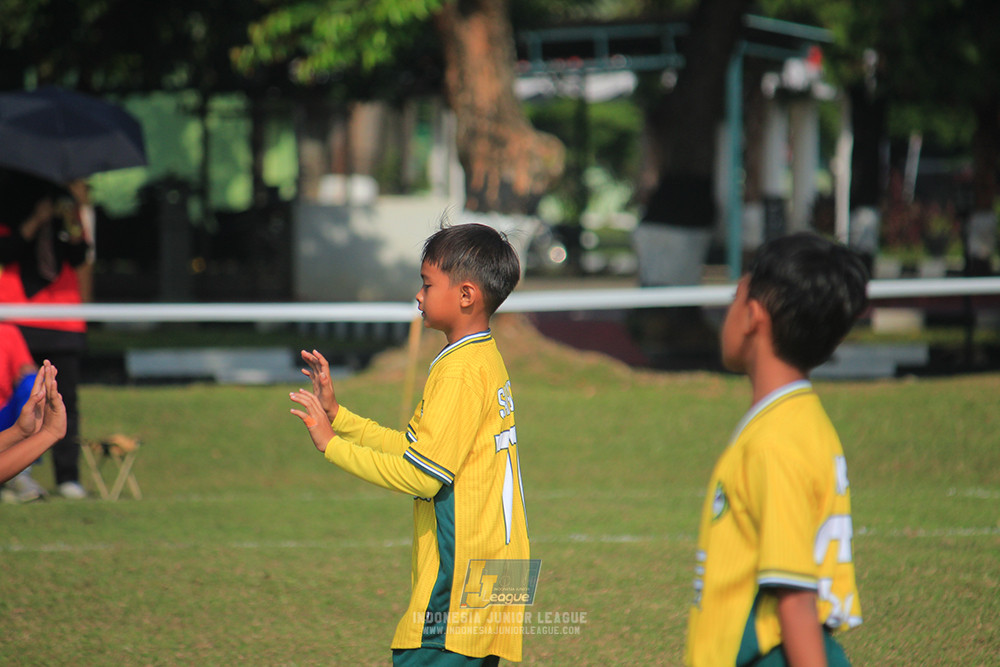 ijl u10 030825 wiradhika soccer vs maesa pararaider white