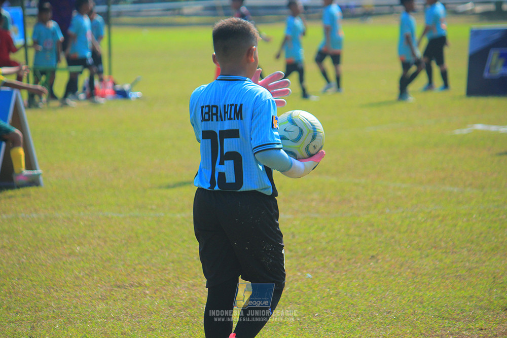 ijl u10 030825 wiradhika soccer vs maesa pararaider white