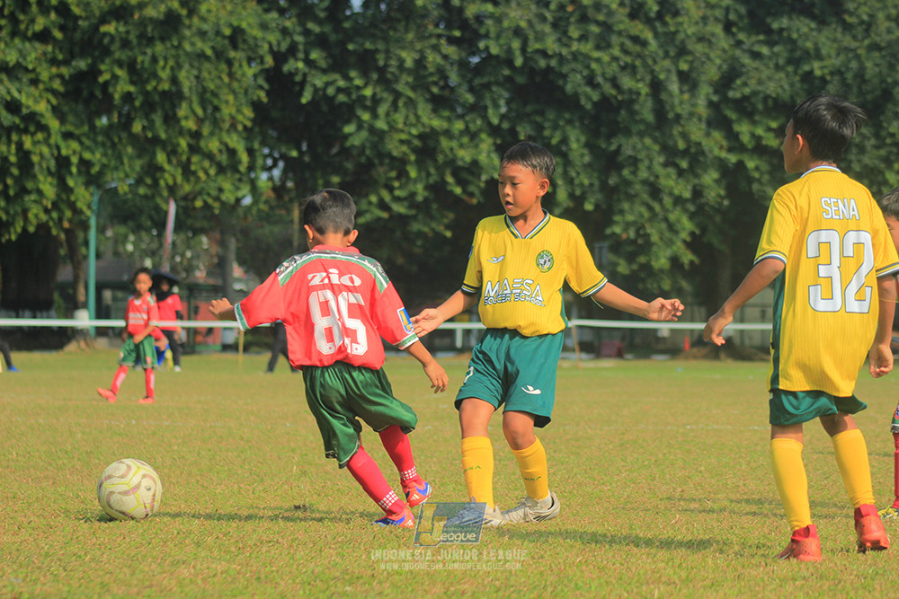 ijl u10 030825 wiradhika soccer vs maesa pararaider white