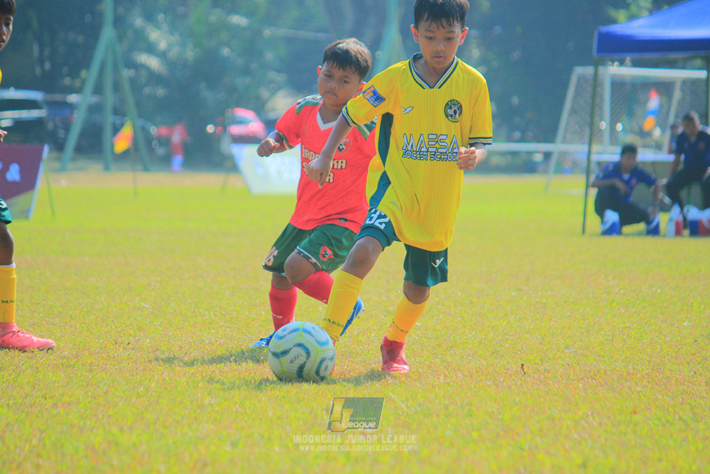 ijl u10 030825 wiradhika soccer vs maesa pararaider white