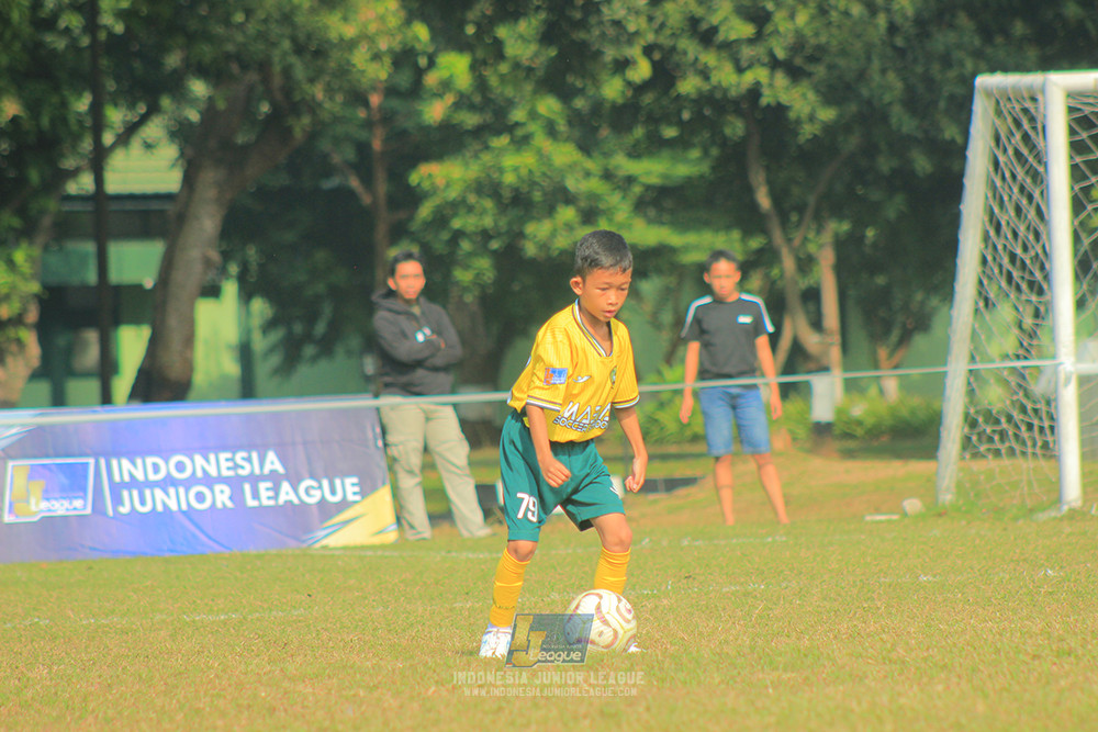 ijl u10 030825 wiradhika soccer vs maesa pararaider white