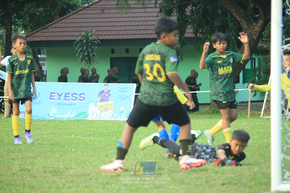 ijl u10 070925 brazillian soccer bintaro vs maesa pararaider army