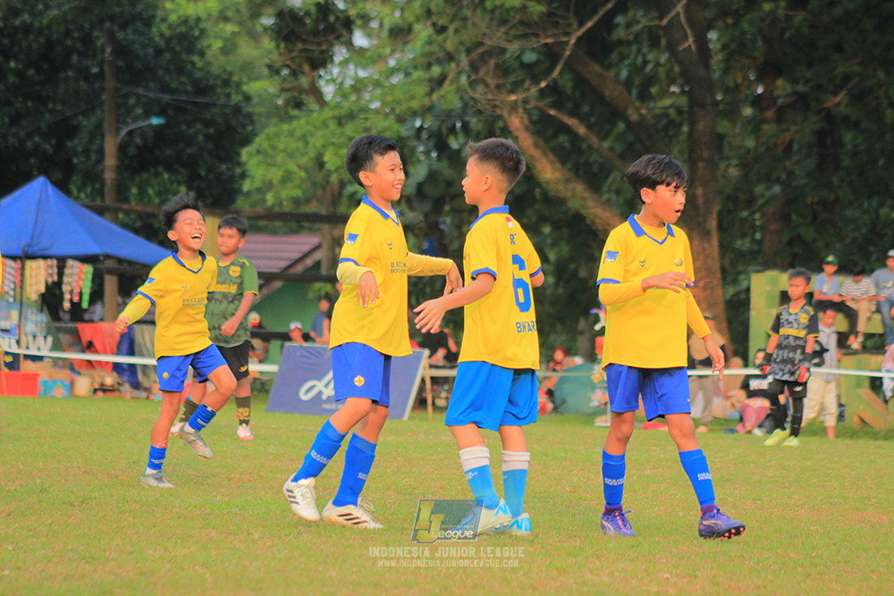 ijl u10 070925 brazillian soccer bintaro vs maesa pararaider army