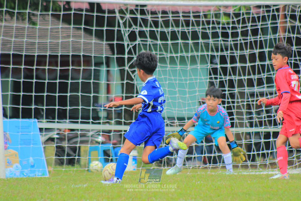 ijl u10 070925 brazillian soccer senayan vs isa marzuki bandriawan