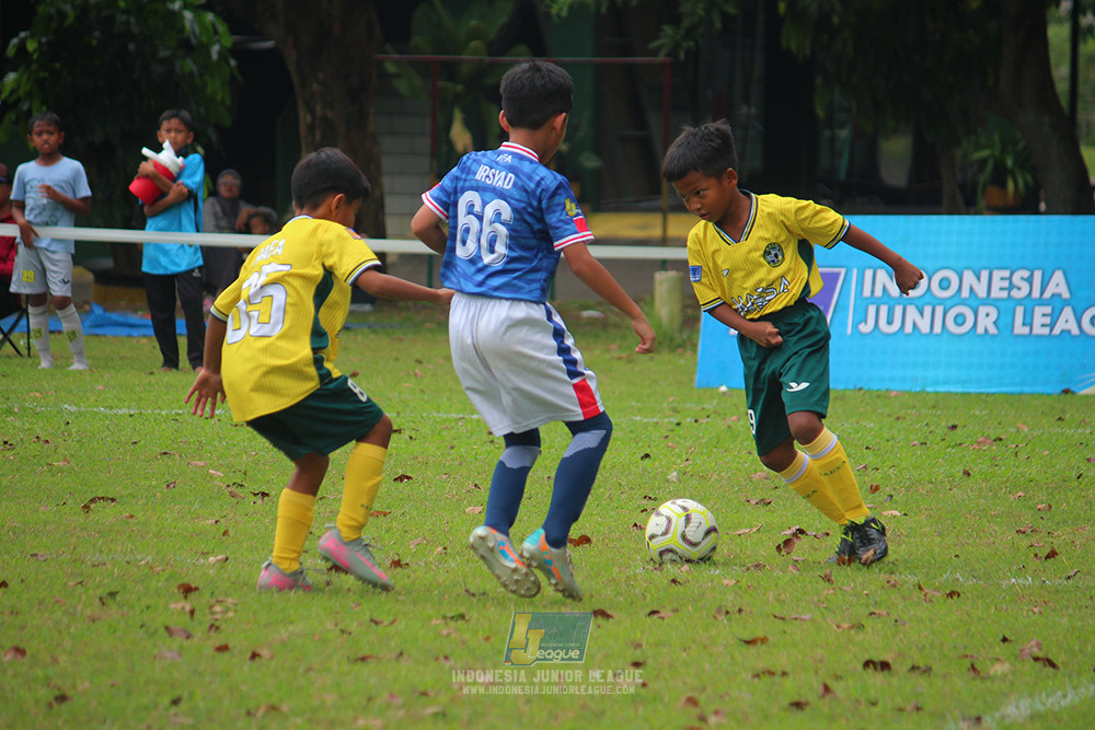 ijl u10 070925 indonesia youth fa vs maesa pararaider white