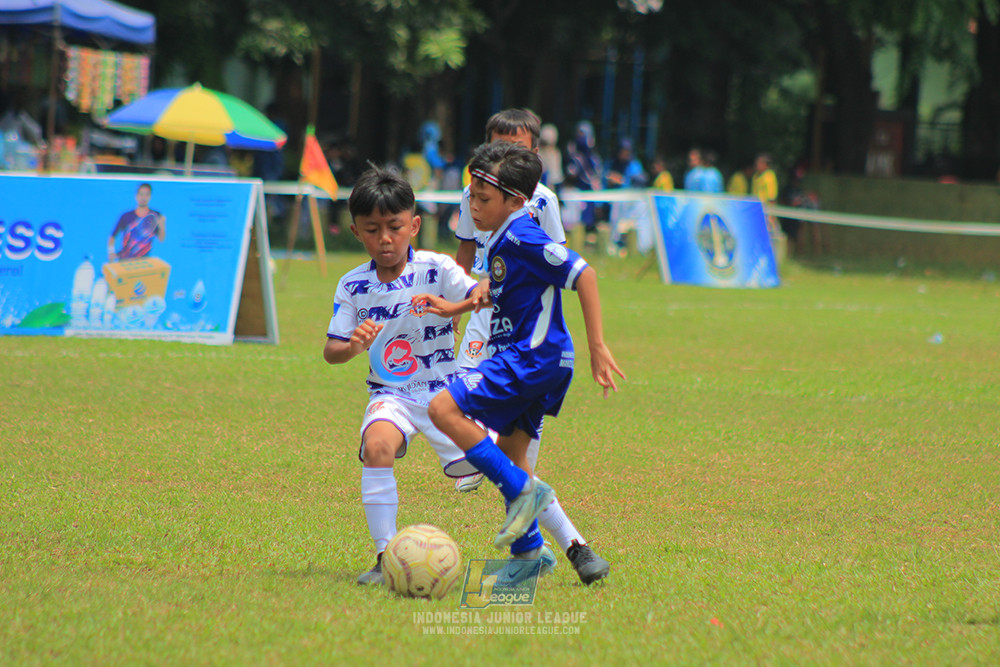ijl u10 070925 isa marzuki bandriawan vs pelita jaya soccer school