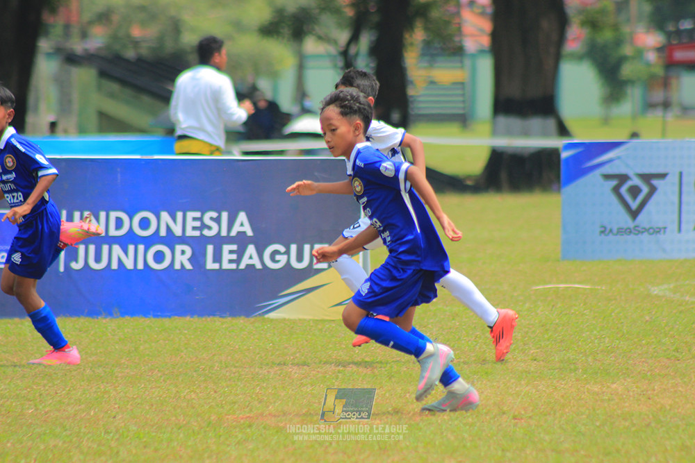 ijl u10 070925 isa marzuki bandriawan vs pelita jaya soccer school