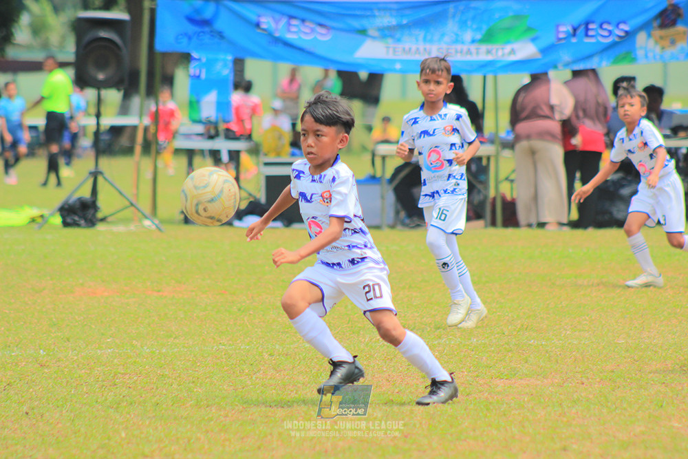 ijl u10 070925 isa marzuki bandriawan vs pelita jaya soccer school