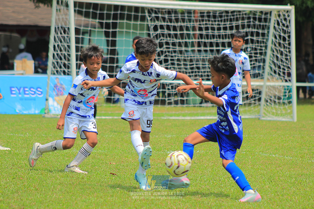 ijl u10 070925 isa marzuki bandriawan vs pelita jaya soccer school