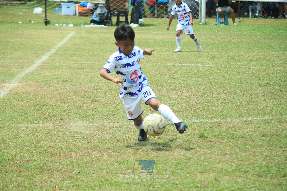 ijl u10 070925 isa marzuki bandriawan vs pelita jaya soccer school