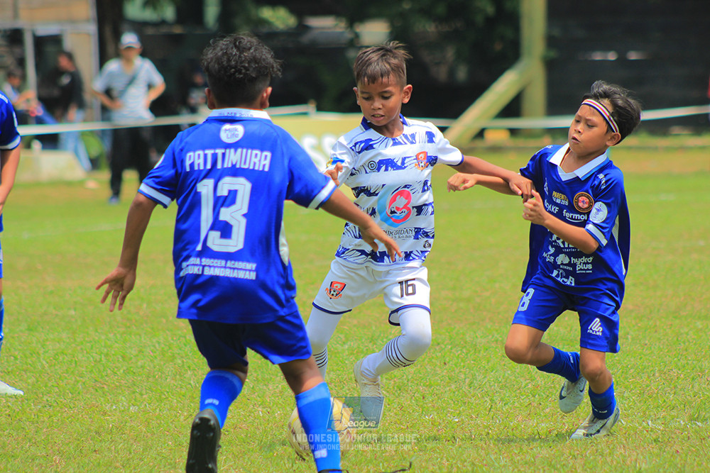 ijl u10 070925 isa marzuki bandriawan vs pelita jaya soccer school
