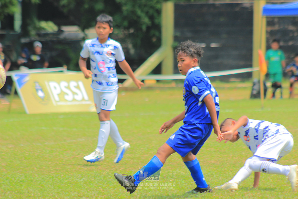 ijl u10 070925 isa marzuki bandriawan vs pelita jaya soccer school