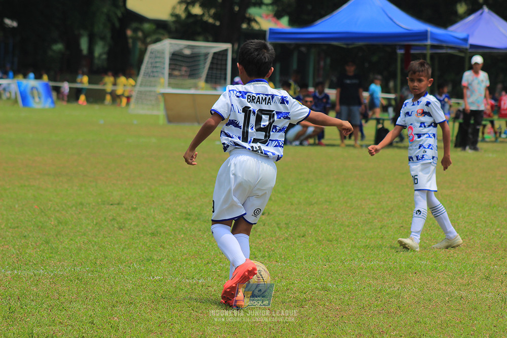 ijl u10 070925 isa marzuki bandriawan vs pelita jaya soccer school