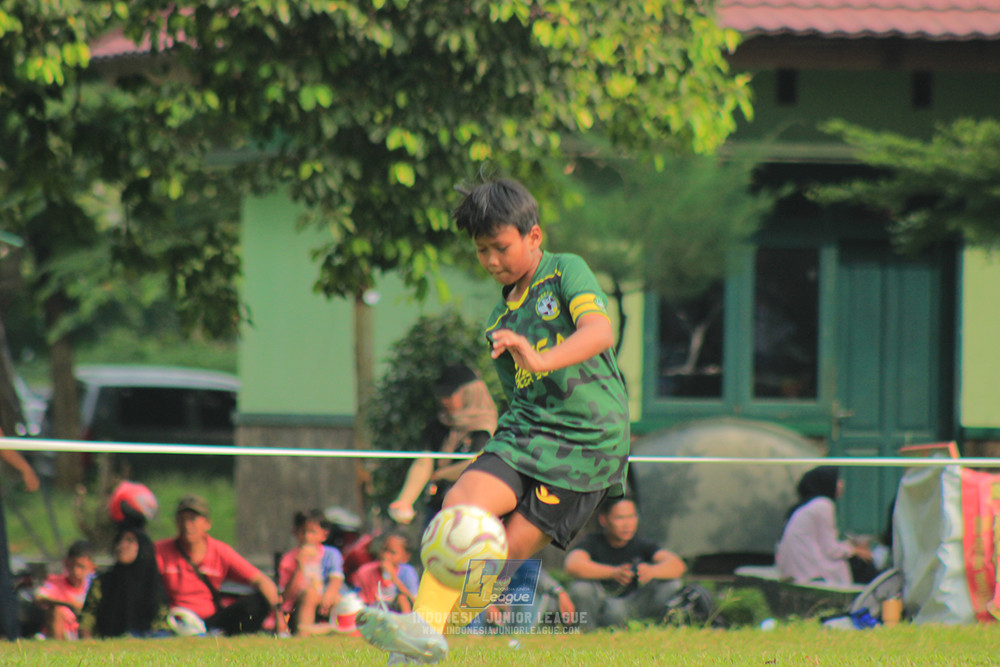 ijl u10 070925 maesa pararaider army vs brazillian soccer serpong