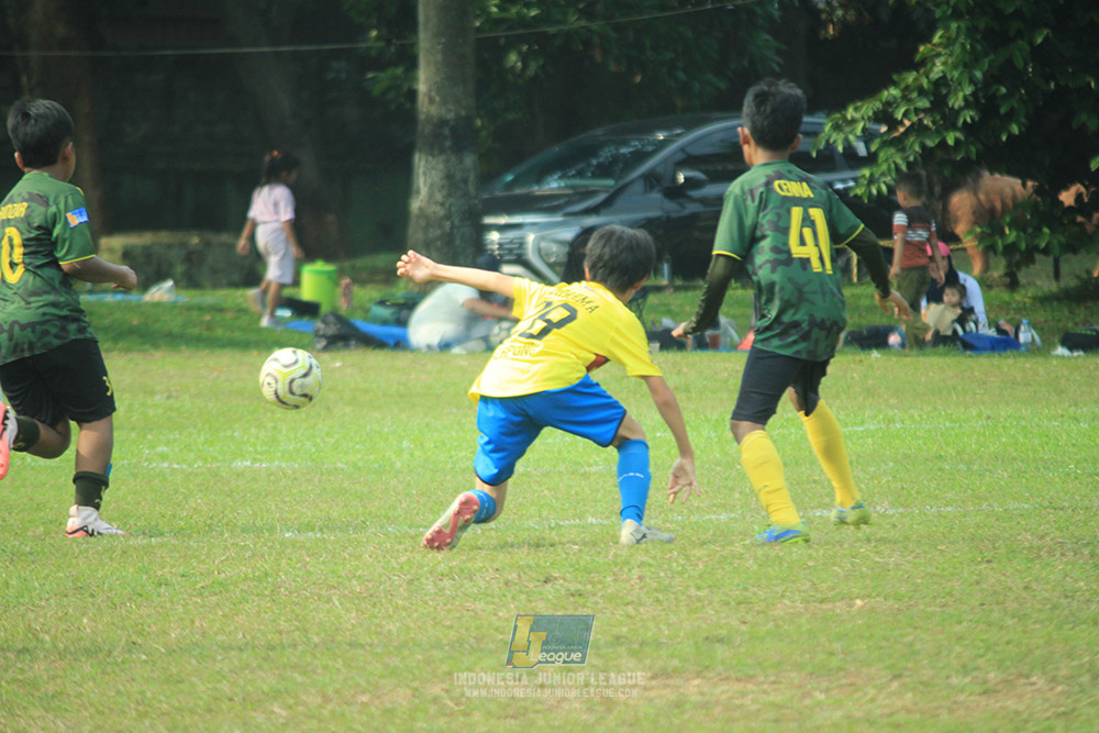 ijl u10 070925 maesa pararaider army vs brazillian soccer serpong