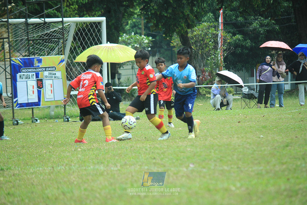 ijl u10 070925 mutiara 97 vs dream soccer skill