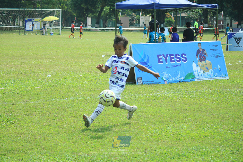 ijl u10 070925 pelita jaya soccer school vs brazillian soccer senayan