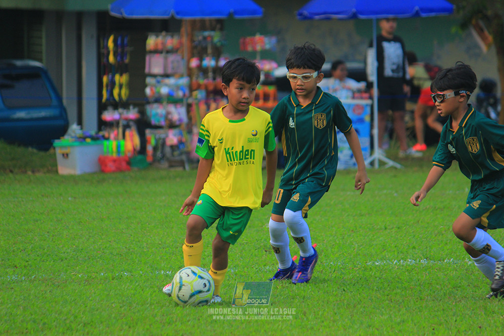 ijl u10 200925 folk football academy vs brazillian soccer lfa