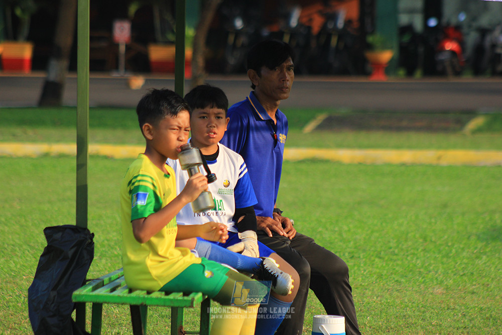 ijl u10 200925 folk football academy vs brazillian soccer lfa