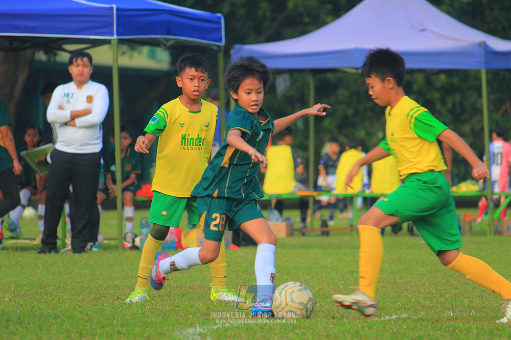 ijl u10 200925 folk football academy vs brazillian soccer lfa