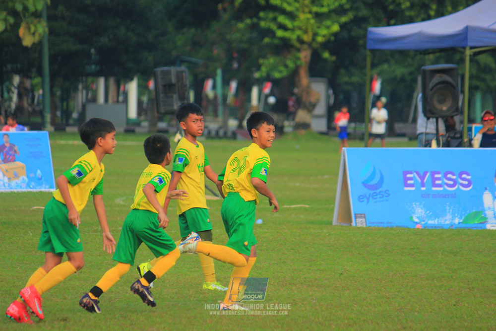 ijl u10 200925 folk football academy vs brazillian soccer lfa