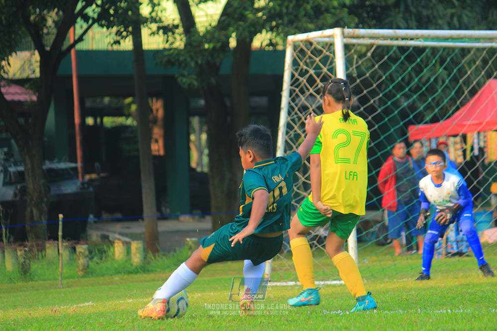 ijl u10 200925 folk football academy vs brazillian soccer lfa